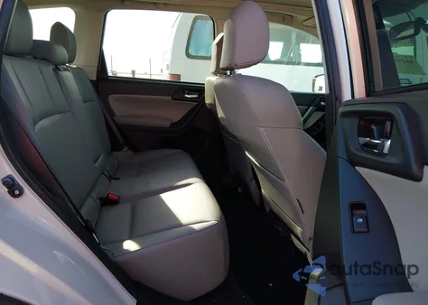 2015 Subaru Forester 2.5I Limited z USA, uszkodzony, nr VIN JF2SJAHC5FH806017